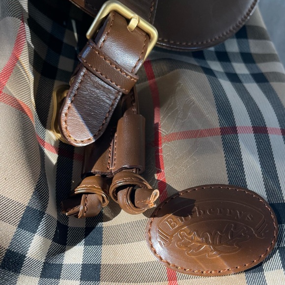 Vintage Burberry(S) Vintage Mini Backpack- ๐ผ - Picture 10 of 17